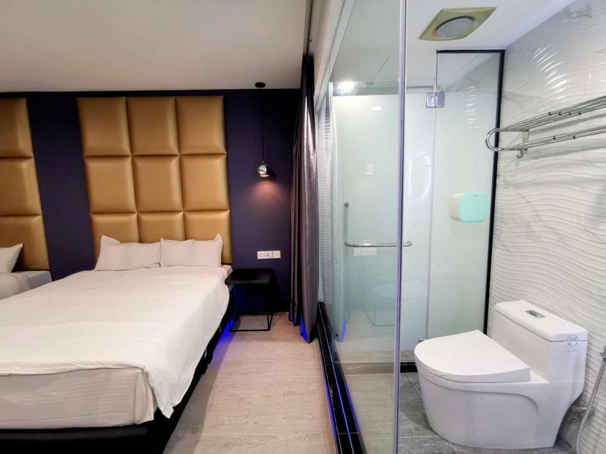 Wow Hotel Penang George Town Esterno foto