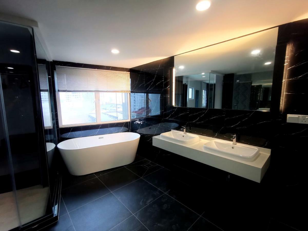 Wow Hotel Penang George Town Esterno foto