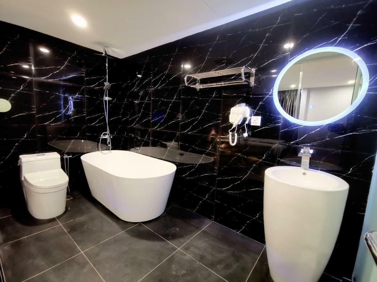 Wow Hotel Penang George Town Esterno foto