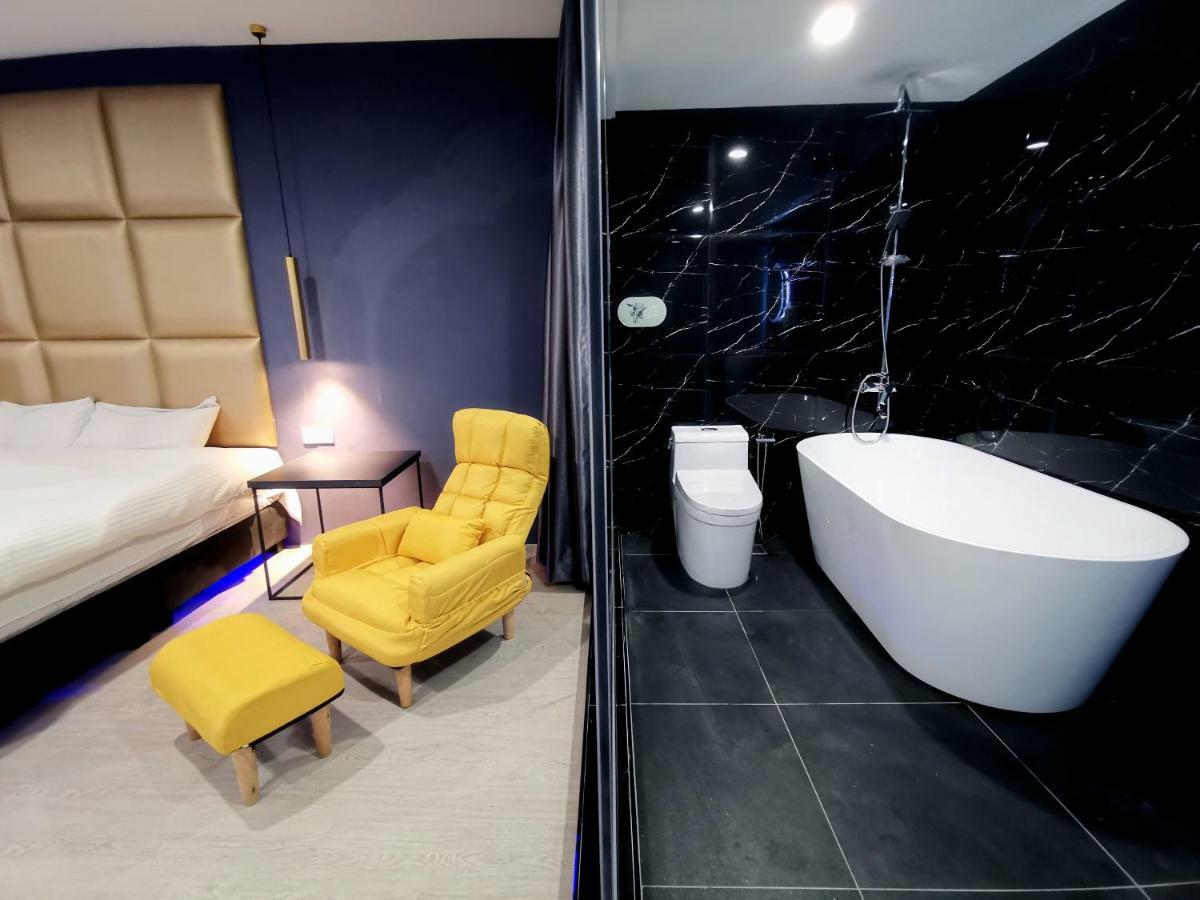Wow Hotel Penang George Town Esterno foto
