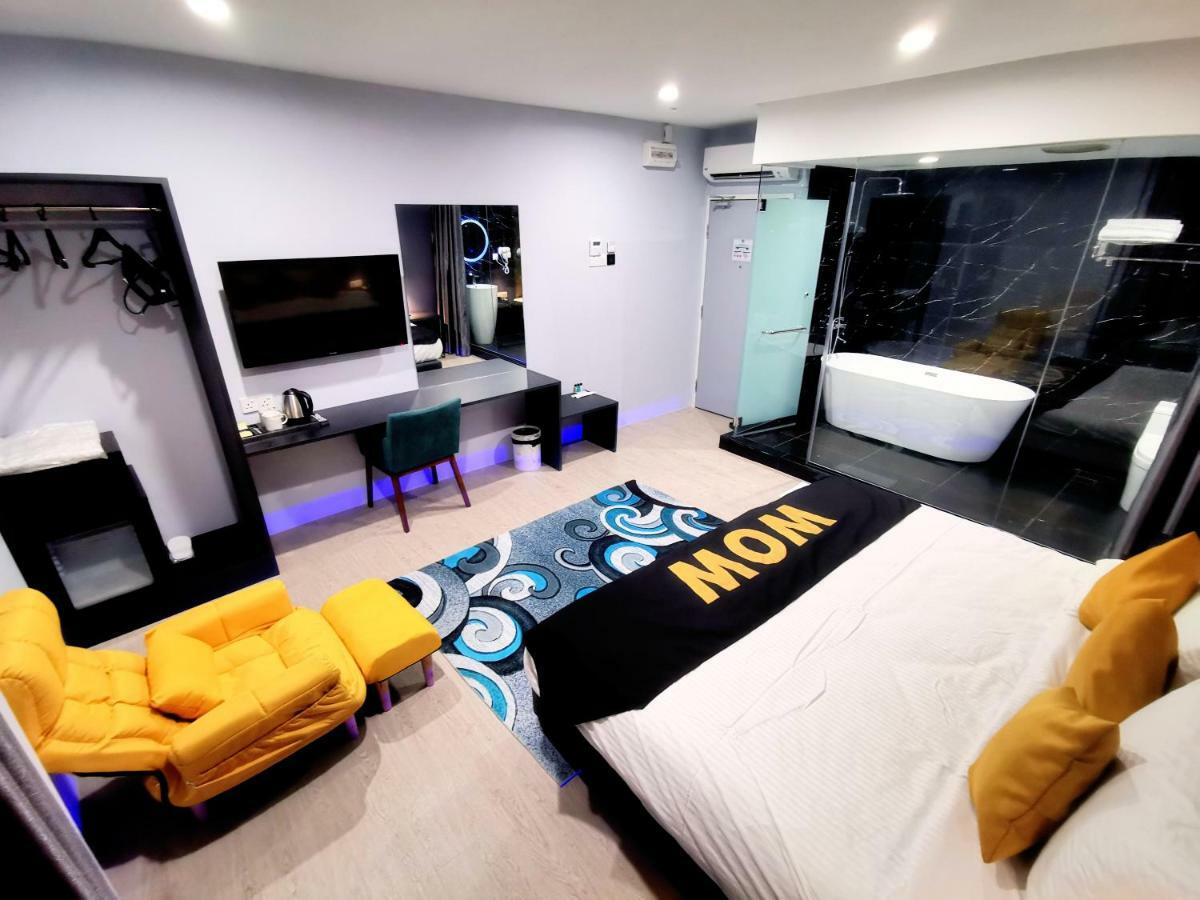 Wow Hotel Penang George Town Esterno foto
